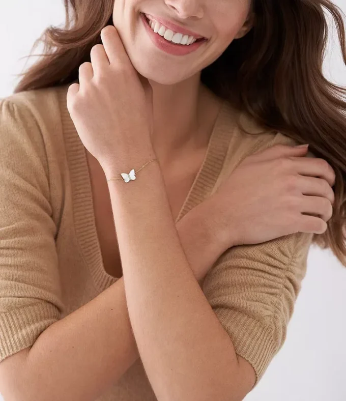 Bracciale con catena e farfalla in madreperla bianca Sutton Radiant Wings