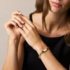 Bracciale Ellis in acciaio inossidabile color oro con targhetta identificativa
