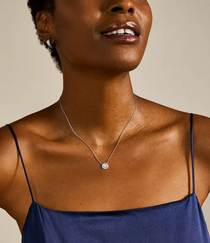 Collana con pendente in argento sterling e madreperla