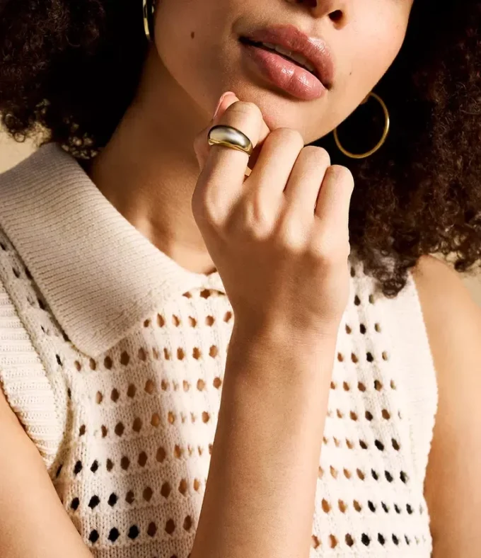 Collezione Ellis Domed Anello con fascia in acciaio inossidabile color oro
