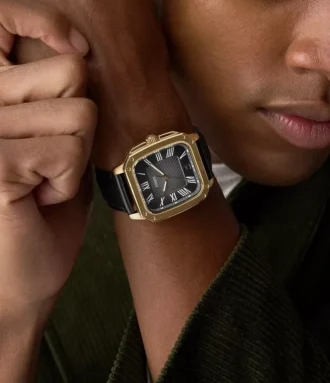 Orologio Crosby a tre lancette con cinturino in pelle nera
