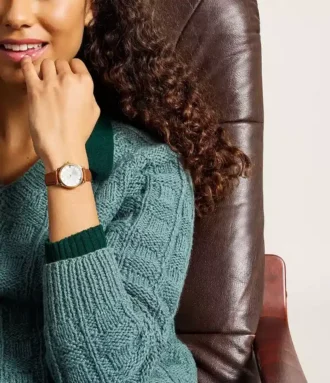Orologio Gilmore a tre lancette con cinturino in pelle marrone
