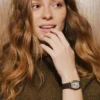 Orologio Harlow a tre lancette in pelle di coccodrillo marrone