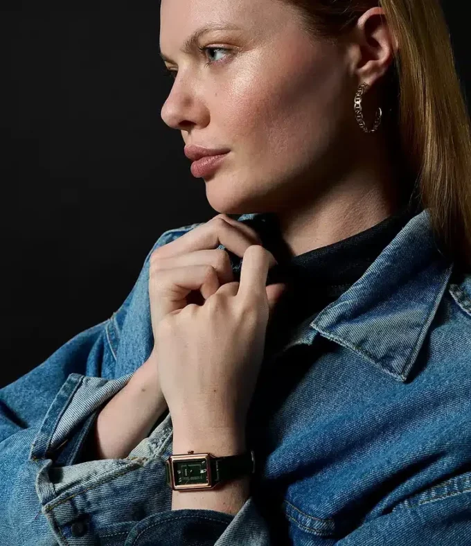 Orologio Raquel con tre lancette, datario e cinturino in pelle Croco LiteHide™ verde