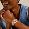 Orologio Scarlette a tre lancette con datario in acciaio inossidabile color oro rosa
