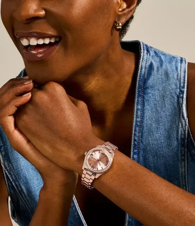 Orologio Scarlette a tre lancette con datario in acciaio inossidabile color oro rosa